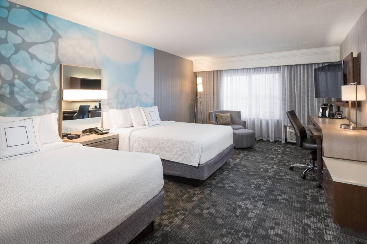 Courtyard By Marriott Toronto Vaughan Exterior foto