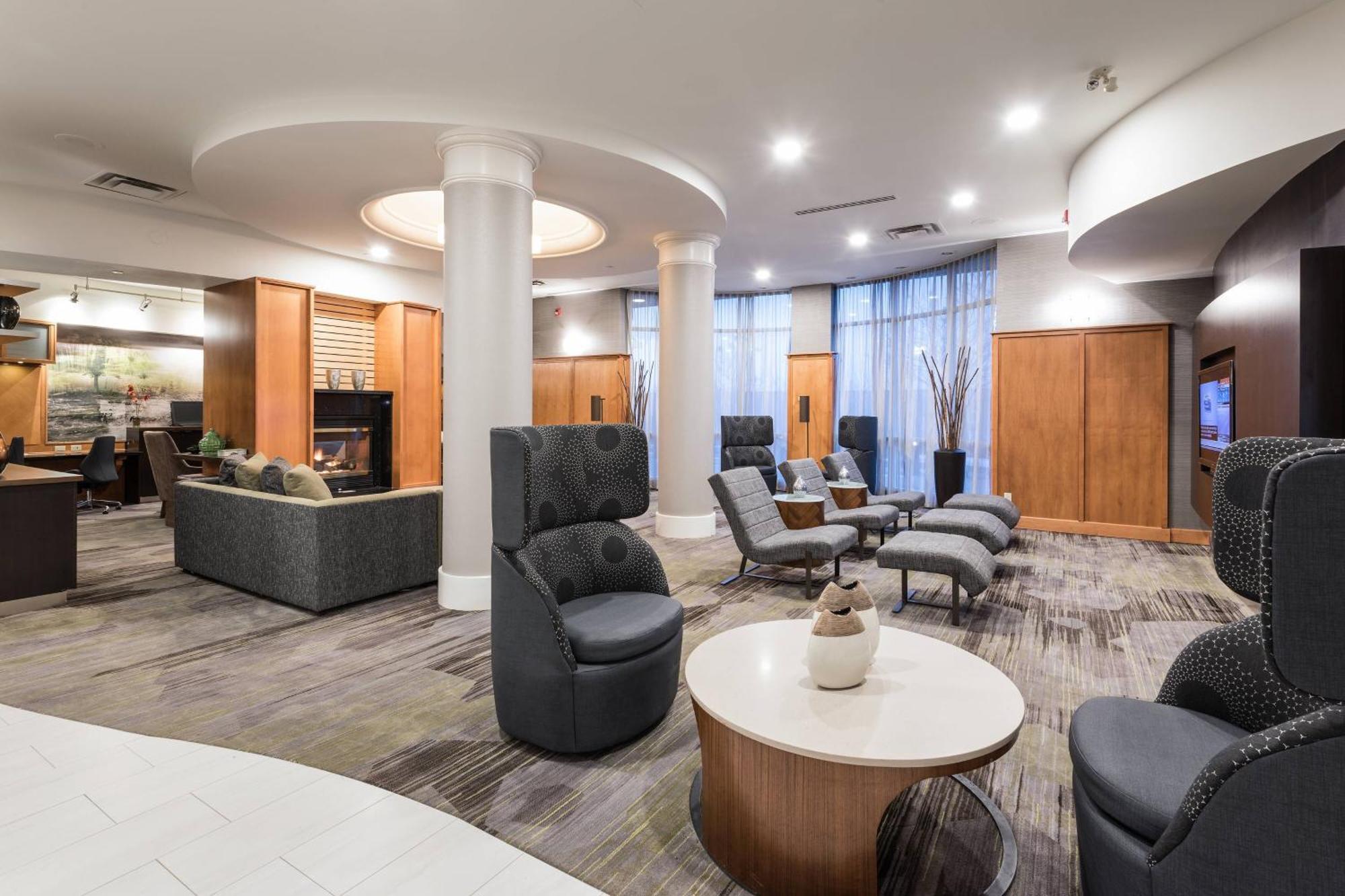 Courtyard By Marriott Toronto Vaughan Exterior foto
