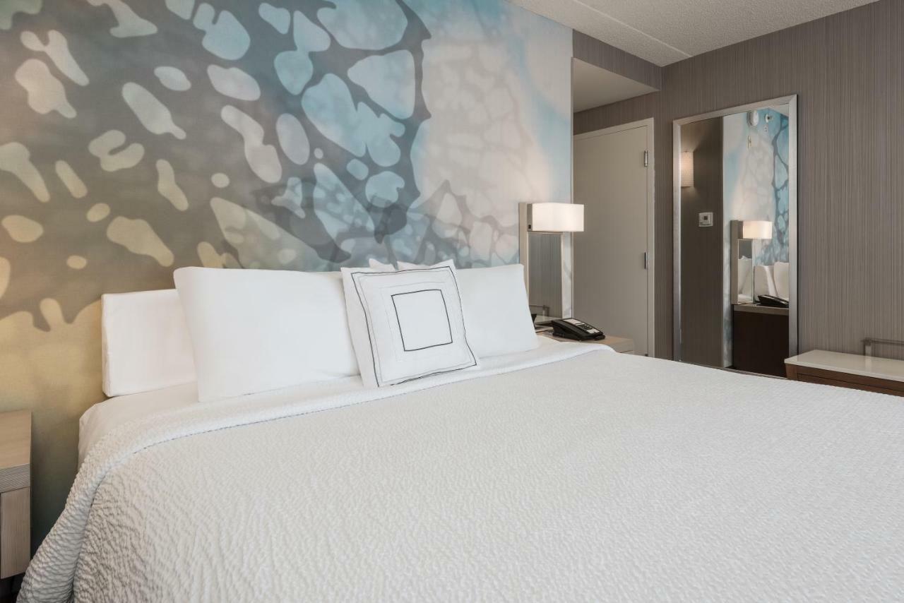 Courtyard By Marriott Toronto Vaughan Exterior foto